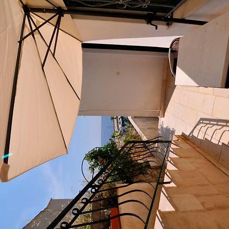 Apartmani More ดริเวนิก ภายนอก รูปภาพ