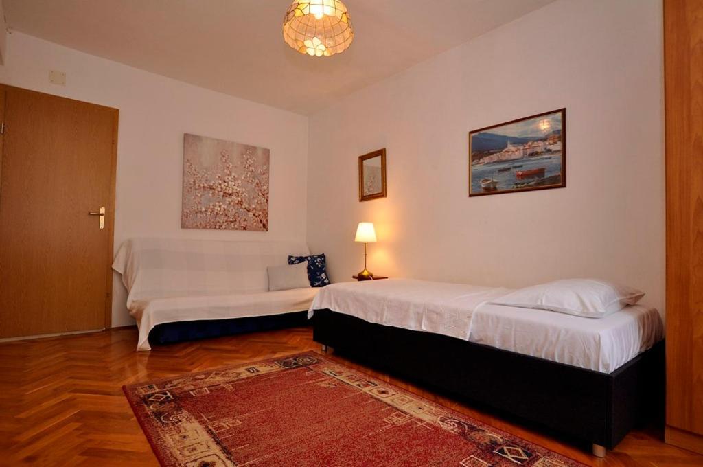 Apartmani More ดริเวนิก ภายนอก รูปภาพ