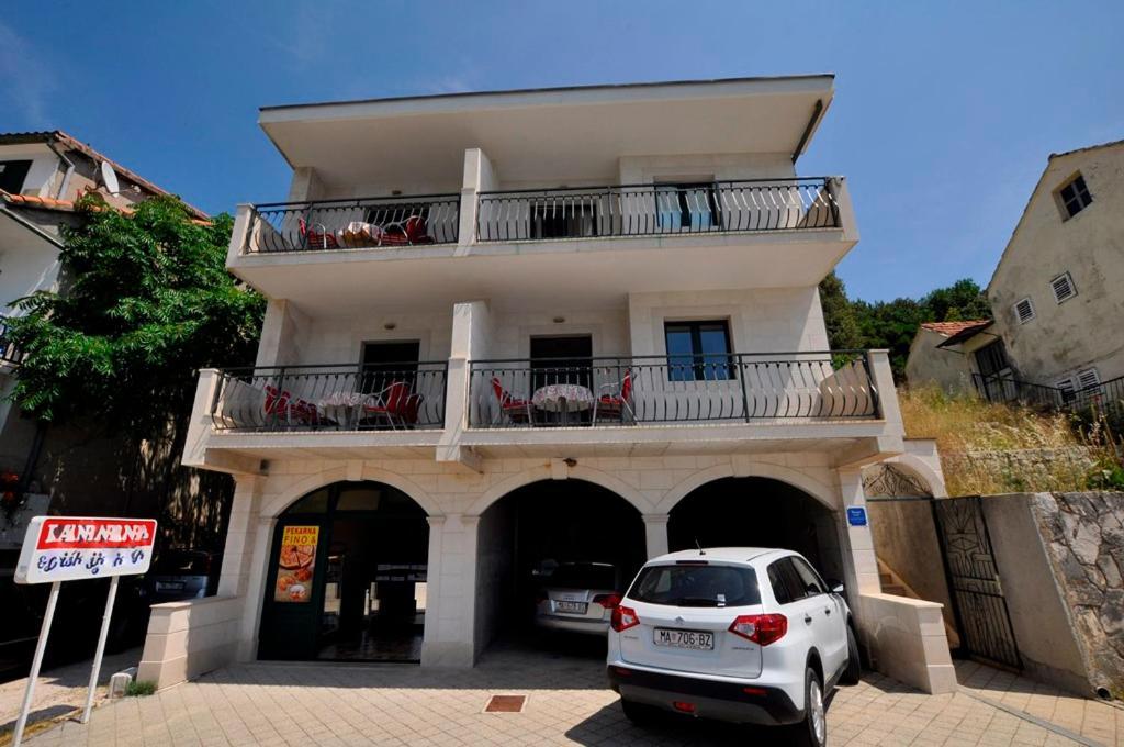 Apartmani More ดริเวนิก ภายนอก รูปภาพ